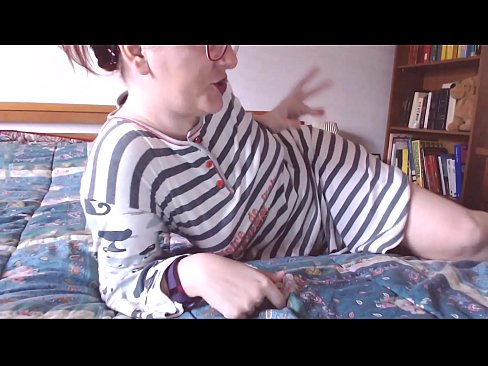 ❤️ Coj tus qaib dub loj no rau hauv koj lub qhov ncauj me qhev Liab porn ntawm porn hmn.drpornofilme.ru ﹏